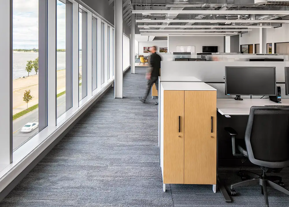 怎樣對(duì)辦公室裝修進(jìn)行個(gè)性化風(fēng)格設(shè)計(jì)，才能展現(xiàn)企業(yè)個(gè)性與品牌價(jià)值？